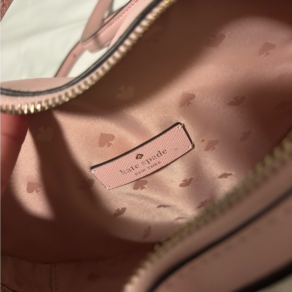 Pink Kate Spade New York heart crossbody bag with adjustable strap - Picture 3 of 5